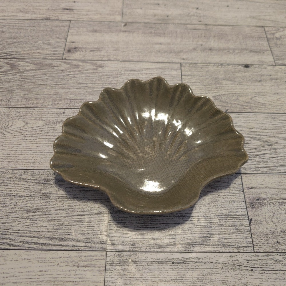 Studio Pottery‎ Scallop Shell Dish Green Glaze Signed PJR